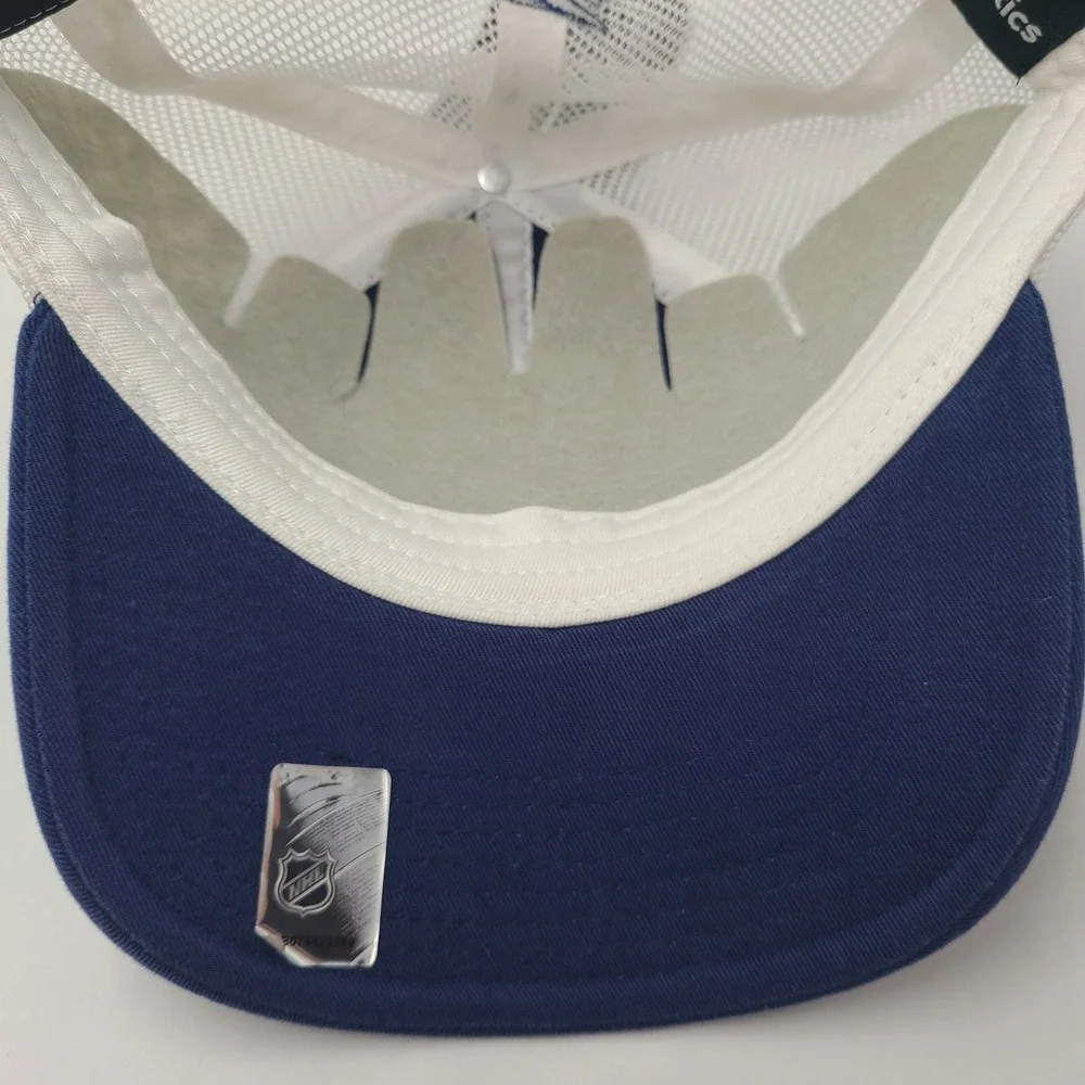 Tampa Bay Lightning Hat Snapback Trucker Mesh Fanatics Blue White NHL Split Bar